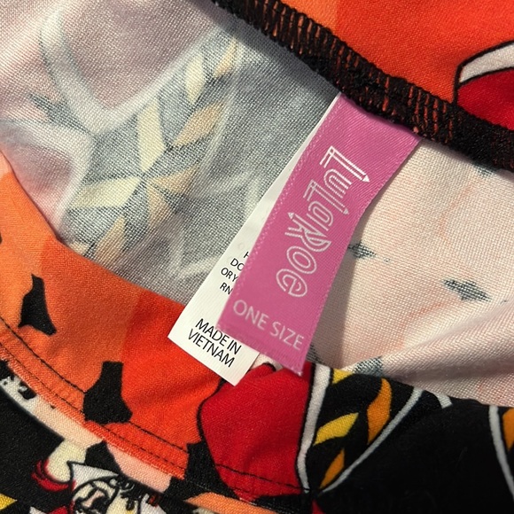 Lularoe Disney villains red Queen Alice in wonderland leggings - Picture 3 of 3